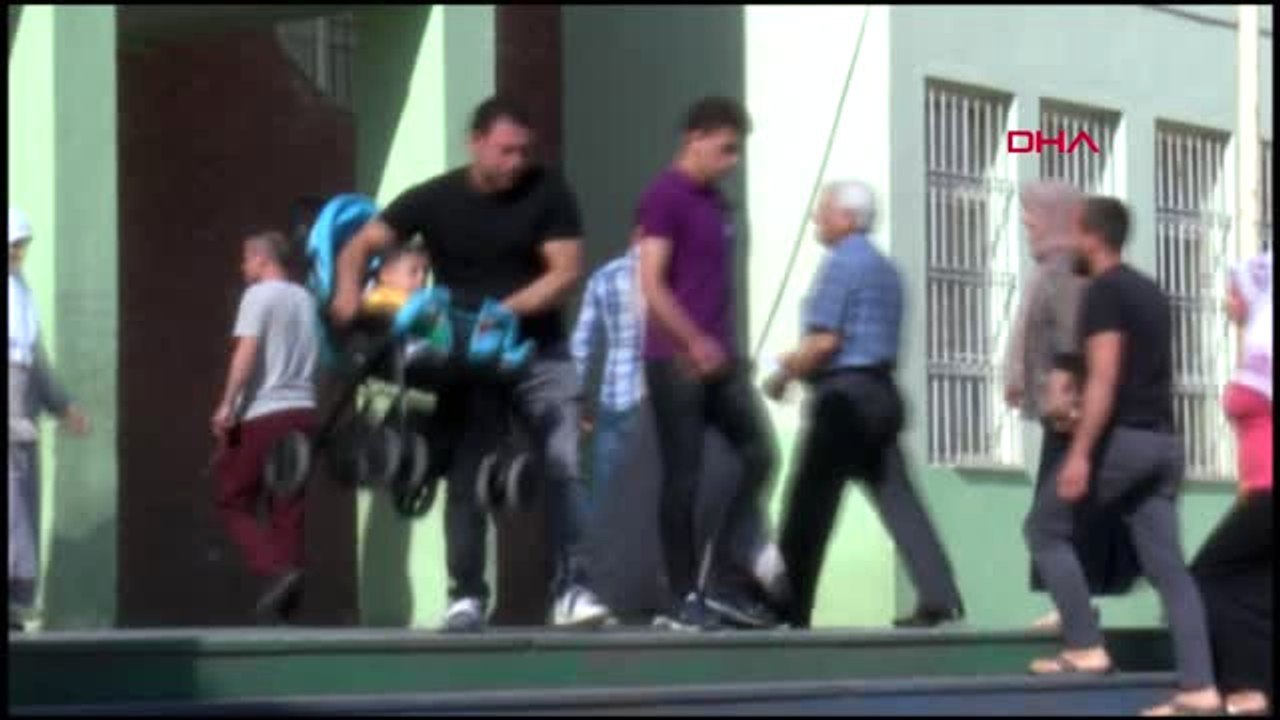 Diyarbakır - Hdp'nin Cumhurbaşkanı Adayı Selahattin Demirtaş'ın Eşi Başak Demirtaş Oyunu Kullandı