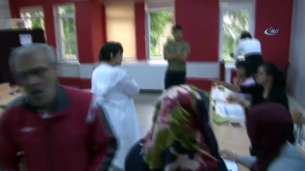 Ünlü sanatçı Sezen Aksu  Oyunu Kullandı