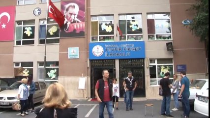 Ünlü Oyuncu Demet Akbağ Mührü Taşırınca Panik Yaşadı