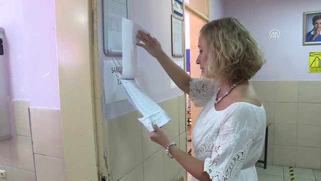 Antalya'da Yerleşik Ruslar Oy Kullanıyor