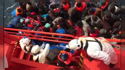 'LIFELINE' RECIBE PROVISIONES DE MALTA Y ESPAÑA NUEVAS PATERAS