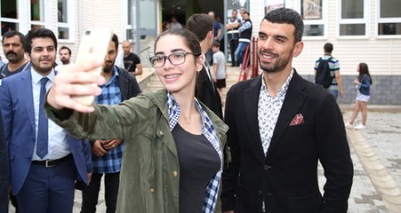 AK Parti'den Aday Olan Kenan Sofuoğlu, Oyunu Kullandı