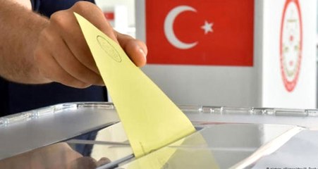 Sandık Görevlisi Mükerrer Oy Kullanmaya Çalışırken Suçüstü Yakalandı