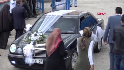 Erzurum Gelin ve Damatlıkla Oy Kullandılar Hd