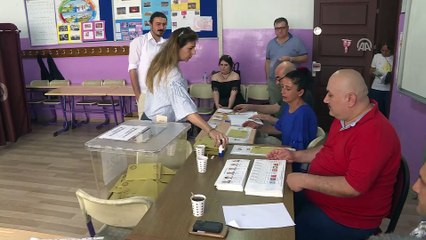 Türkiye sandık başında - İZMİR