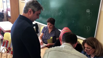 Sanatçı Necati Şaşmaz, oyunu kullandı - İSTANBUL