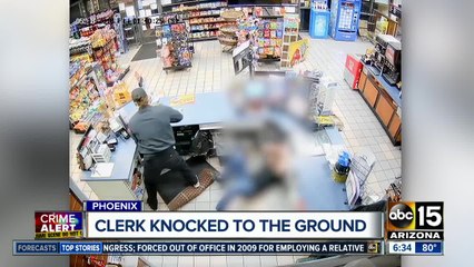 Robber punches employee at Phoenix gas station