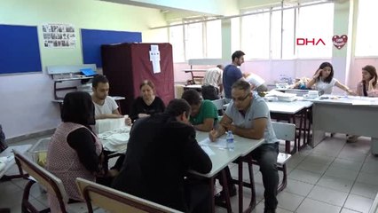 Sandıklar Kapandı Oy Sayımı Başladı