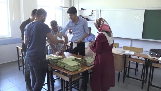 Oy Verme İşlemi Sona Erdi - Elazığ/bitlis/siirt/