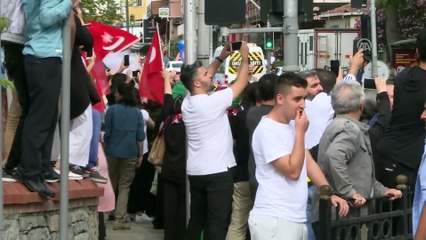 Télécharger la video: Cumhurbaşkanı Erdoğan, Huber Köşkü'ne geçti - İSTANBUL