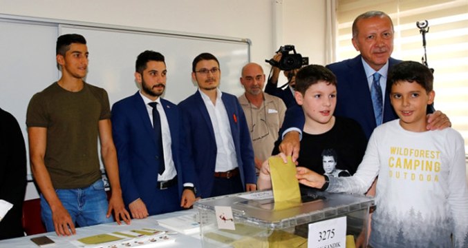 Cumhurbaşkanı Erdoğan'ın Oy Kullandığı Sandıktan Demirtaş'a 9 Oy Çıktı