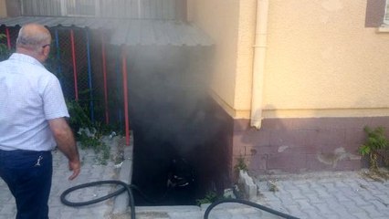 Niğde Adliyesi'nde Yangın (1)