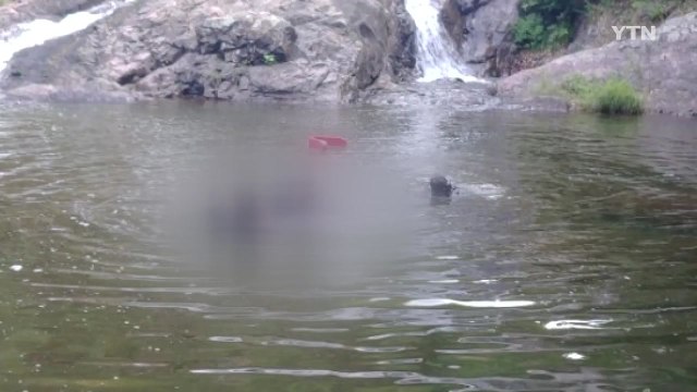 경남 합천 계곡에서 물놀이하던 50대 물에 빠져 숨져 / YTN