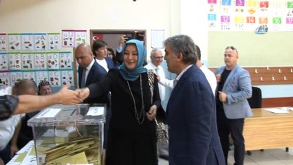 Abdullah Gül'ün sandığından Cumhurbaşkanı Erdoğan birinci çıktı