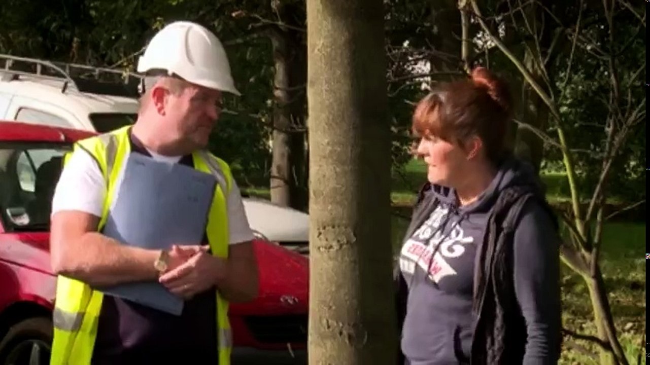 Under Offer Estate Agents On The Job S01  E06 E 6   Part 02