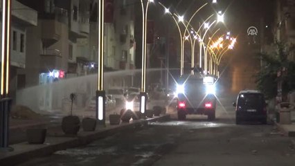 Hdp'lilerin Kutlamasında Polise Taş Atan Gruba Müdahale