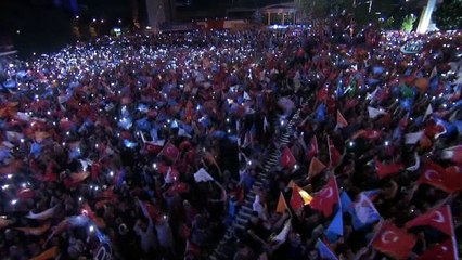 Başbakan Yıldırım’dan zafer sonrası açıklama: “Türkiye’yi durdurmak isteyenler, dize getirmek isteyenler dize gelmiştir”