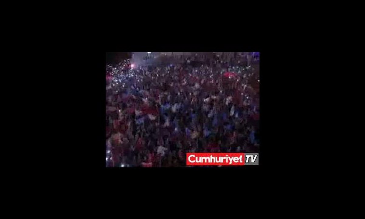 Erdoğan'dan balkon konuşması