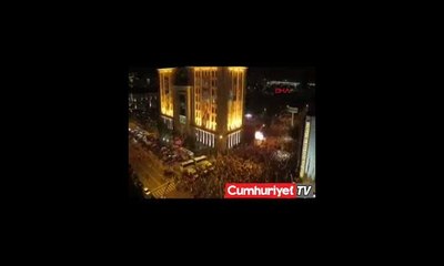 Erdoğan'dan balkon konuşması: Kazanan demokrasimiz olmuştur