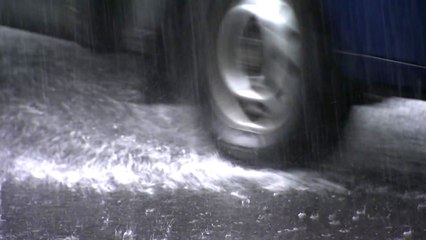 [날씨] 벌써 '푹푹', 서울 33℃, 대구 35℃...내일 장맛비 / YTN