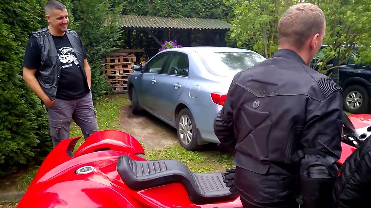 If You're a Fan of Trikes You're Going To Love This - V8 BMW Trike