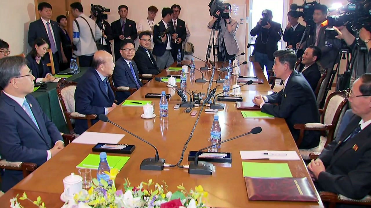 [뉴스톡] 남북군사실무접촉...군 통신선 복구 논의 / YTN