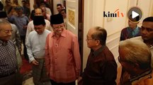 Kepimpinan Sabah, Sarawak zahir sokongan pada Dr M