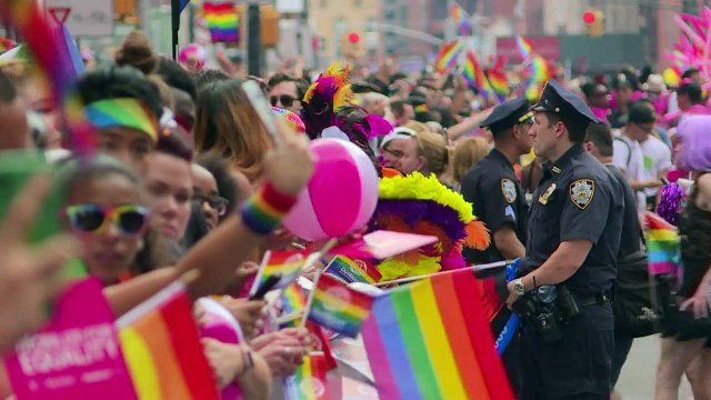 Thousands march and dance in New York's Gay Pride parade