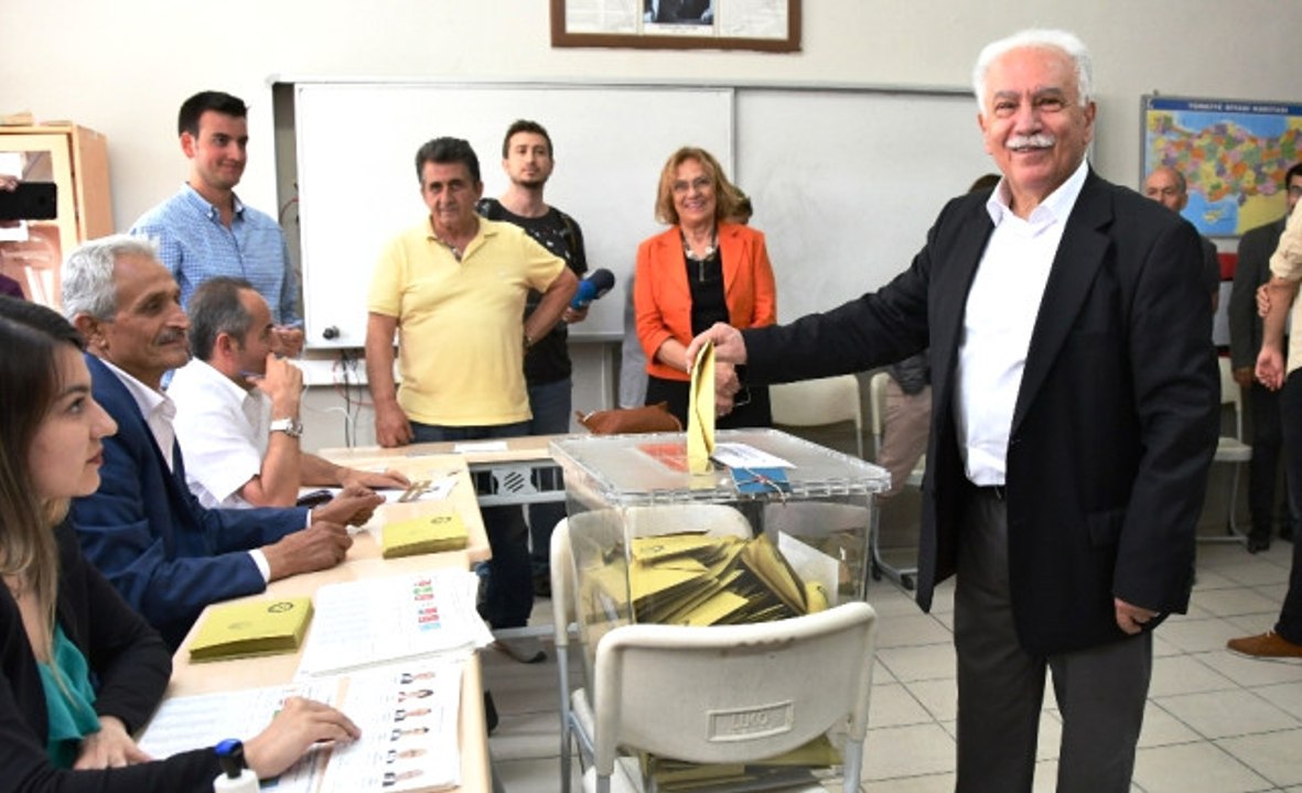 Doğu Perinçek 110 Bin 30 İmza Topladı, 98 Bin 2...