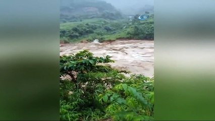 - Vietnam’da Sel Ve Toprak Kayması: 7 Ölü