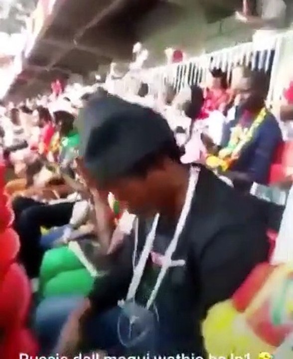 Les japonais cassent les xons de Leuk Daour dans les tribunes