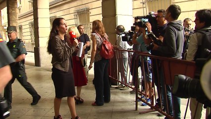 'La Manada' firma en los juzgados de Sevilla