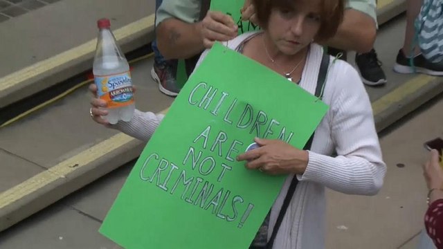 Нулевая терпимость Трампа под огнем критики