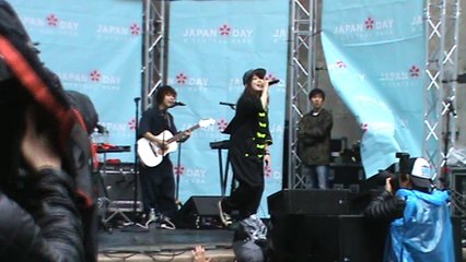 Japan Day NYC 05-13-2018: Puffy AmiYumi - Dareka ga