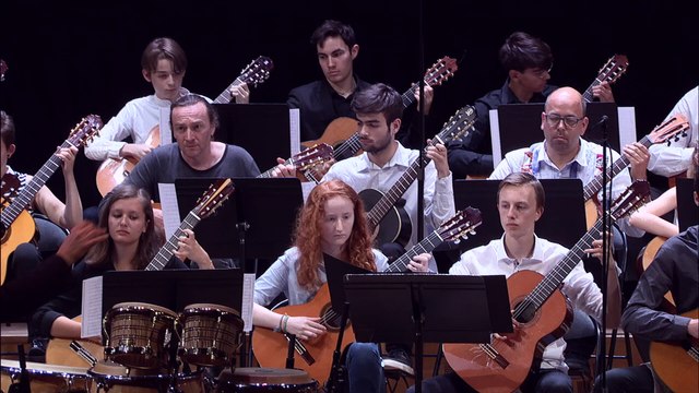 Erik Satie | Gnossienne n°1 par Sébastien Llinares et 50 guitaristes - Fête de la Musique sur France Musique