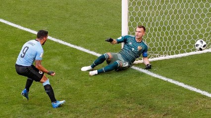 ثلاثية أوروجواي في مرمى روسيا