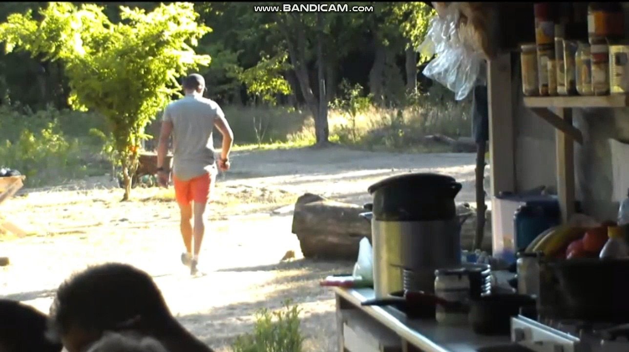 Deel 2 Ruzie met Gerrit. Hij licht de boel op en wil leider worden in utopia 2