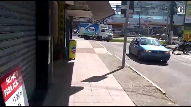 Homem faz refém e é baleado durante assalto a agência dos Correios em Cariacica