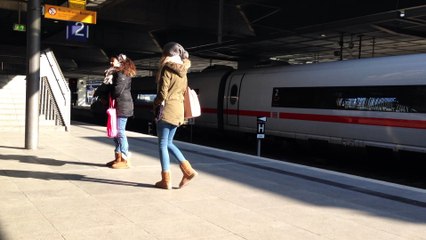 classic and bailey button uggs