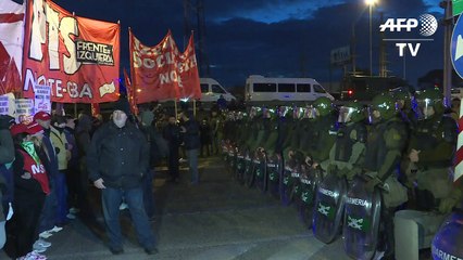 Sindicatos paralizan a Argentina en contra de ajuste y del FMI
