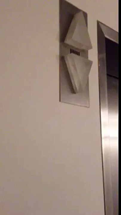 World's Most Pathetic Elevator Chime