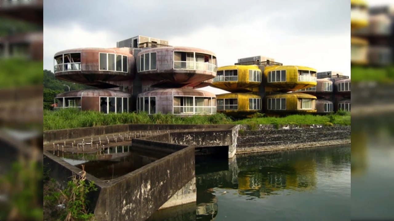 16 Bizarre Discoveries Left Abandoned