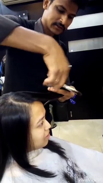 Quick Long layered haircut tutorial - How to cut Long Layered Haircut