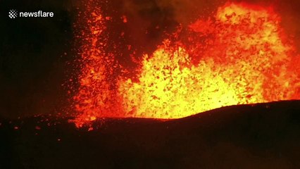 Spouting lava from Kilauea volcano captured "dancing" in stunning display