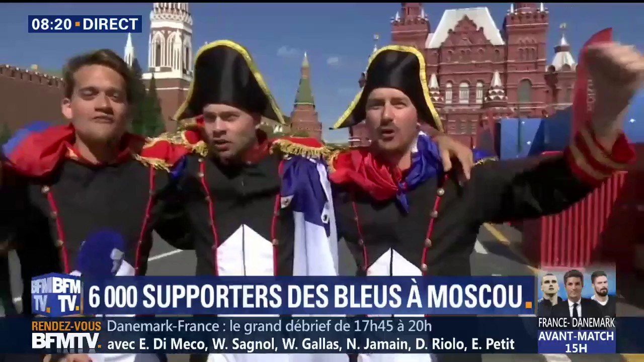 À quelques heures du 3e match des Bleus, ces supporters français chantent déjà sur la place Rouge de Moscou