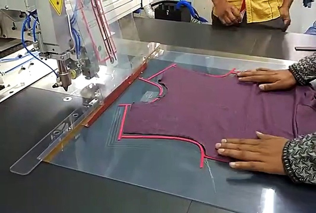 Polo placket Opening by JOOKE Auto Pattern Sewing Machine衫门筒-1