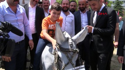 Yaşar Okuyan’ı protesto ettiler