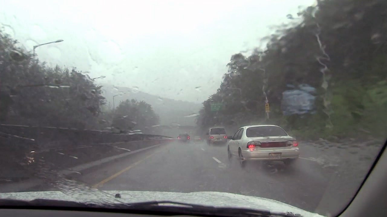 [날씨] 오늘 밤 충청, 내일 오전 남부 폭우...최고 200mm / YTN