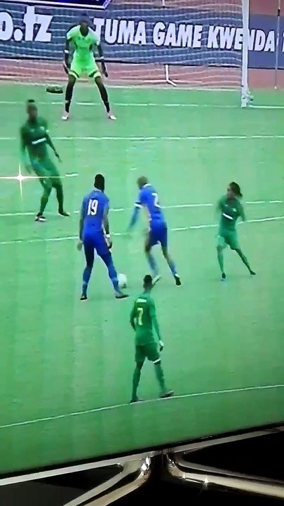 In case you missed the 11th minute thunderbolt by Lemponye Tshireletso. watch here Score Update : 25*Young Africans SC 0-1 Township Rollers FC(Lemponye Tsh