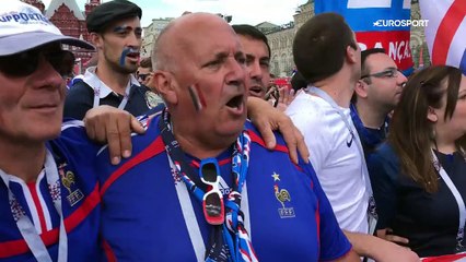 Moscou parle français : les supporters des Bleus mettent l'ambiance place Rouge